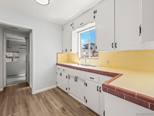 349 51 G, Coronado, CA 92118
