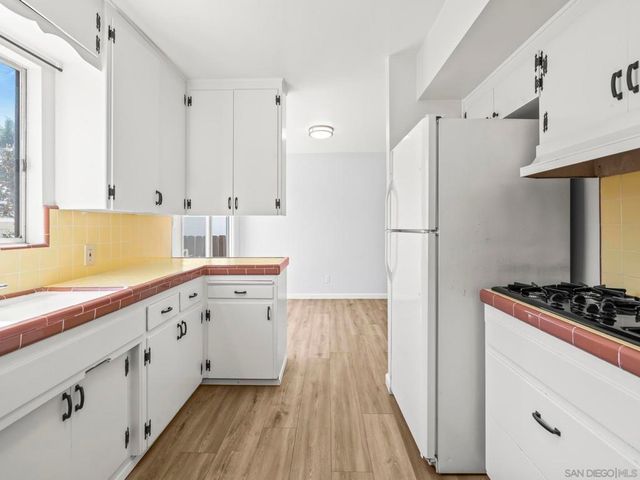 349 51 G, Coronado, CA 92118