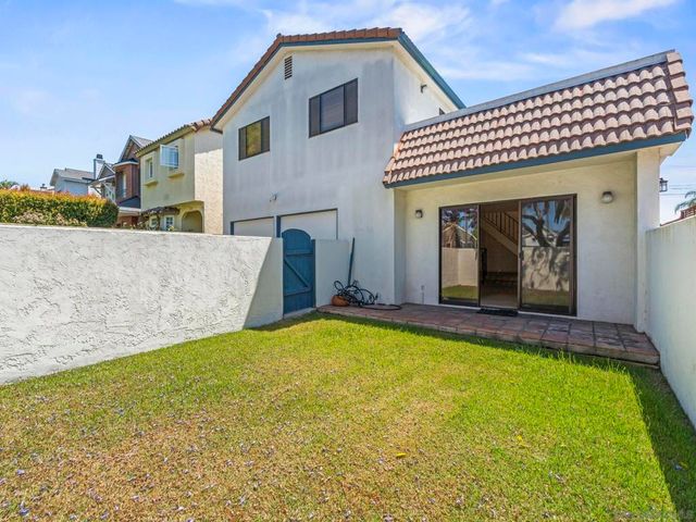 349 51 G, Coronado, CA 92118