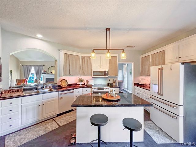 3815 Frontier, Northport, AL 35475