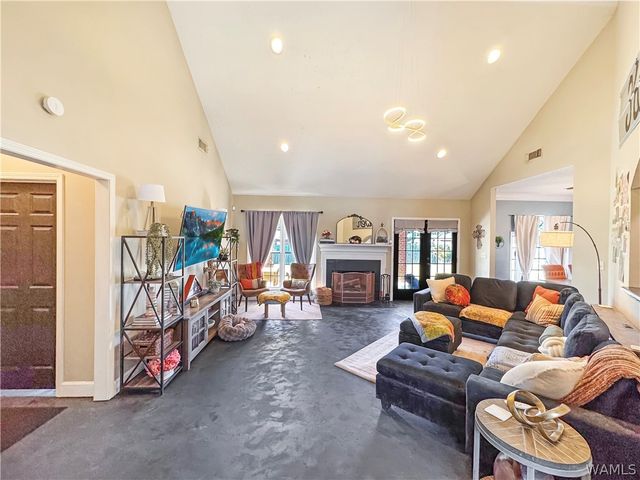 3815 Frontier, Northport, AL 35475