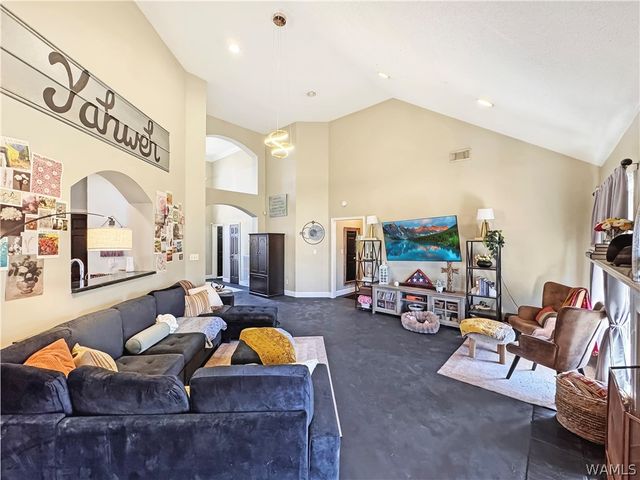 3815 Frontier, Northport, AL 35475