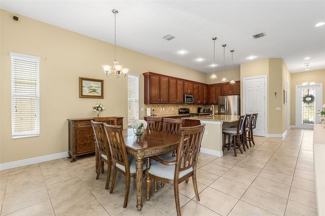 391 11th Square SW, Vero Beach, FL 32962
