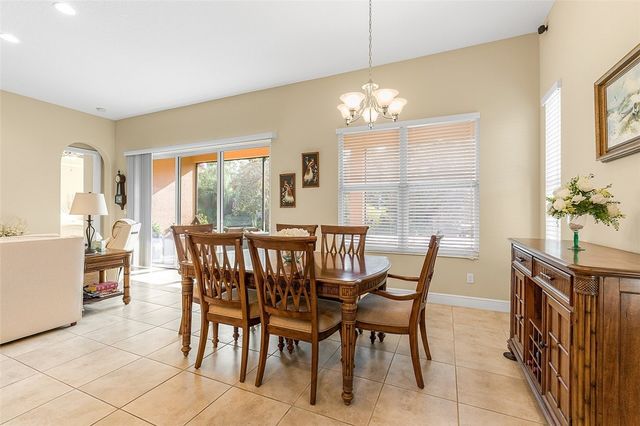 391 11th Square SW, Vero Beach, FL 32962