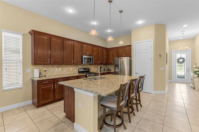 391 11th Square SW, Vero Beach, FL 32962