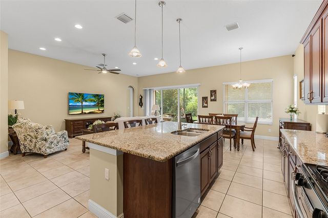 391 11th Square SW, Vero Beach, FL 32962
