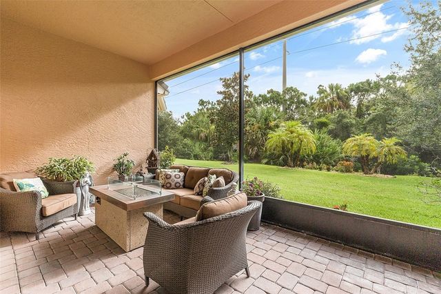 391 11th Square SW, Vero Beach, FL 32962