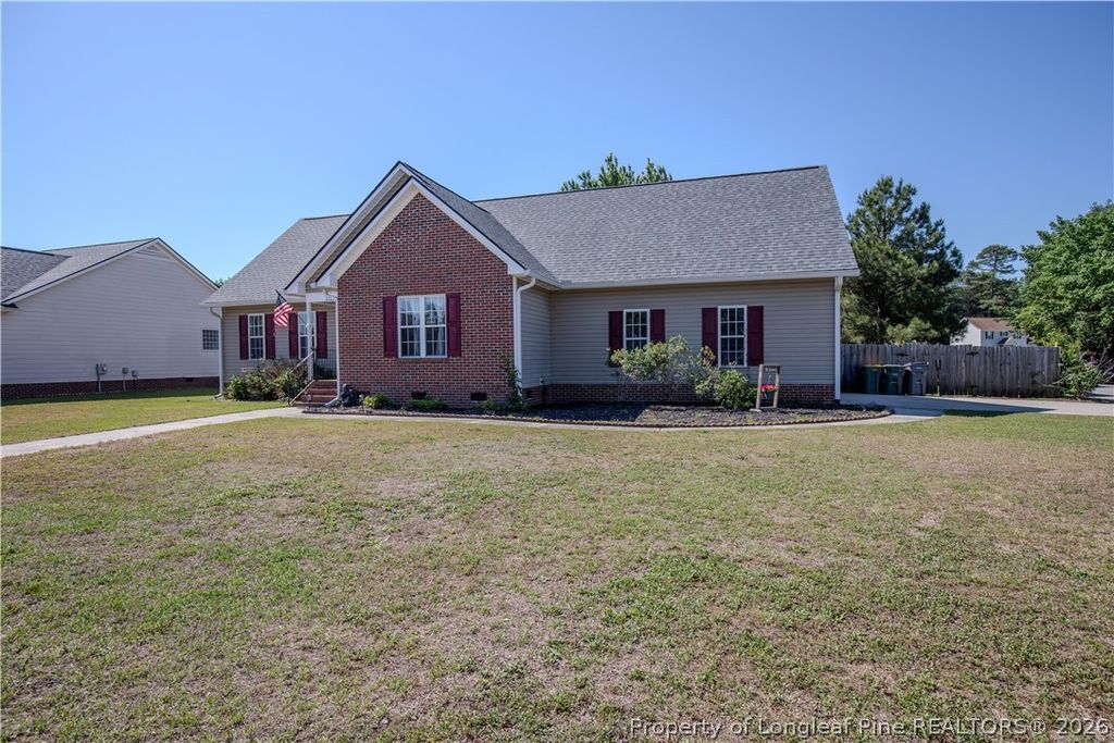 5323 Ahoskie Drive, Hope Mills, NC 28348 — photo 2