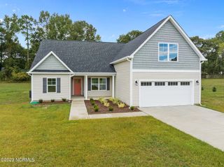 2504 Starling Lane, New Bern, NC 28562