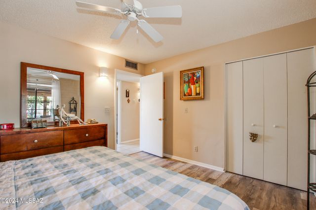 321 S Abrego Drive, Green Valley, AZ 85614