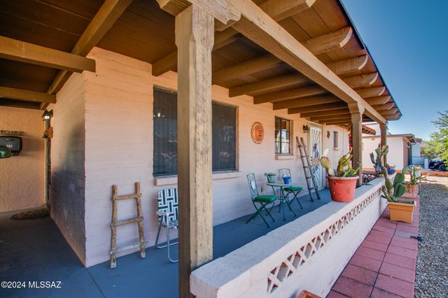 321 S Abrego Drive, Green Valley, AZ 85614