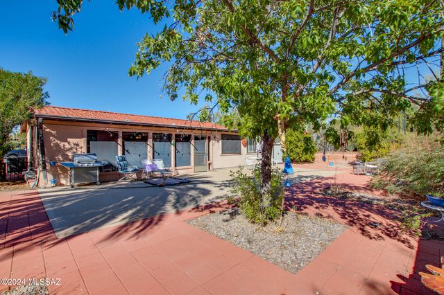 321 S Abrego Drive, Green Valley, AZ 85614