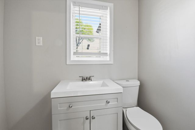 1036 N IDLEWILD ST, Memphis, TN 38107