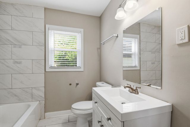 1036 N IDLEWILD ST, Memphis, TN 38107