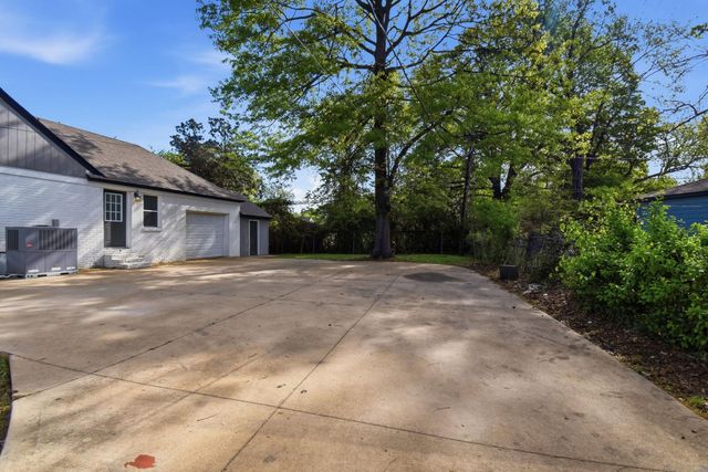 1036 N IDLEWILD ST, Memphis, TN 38107