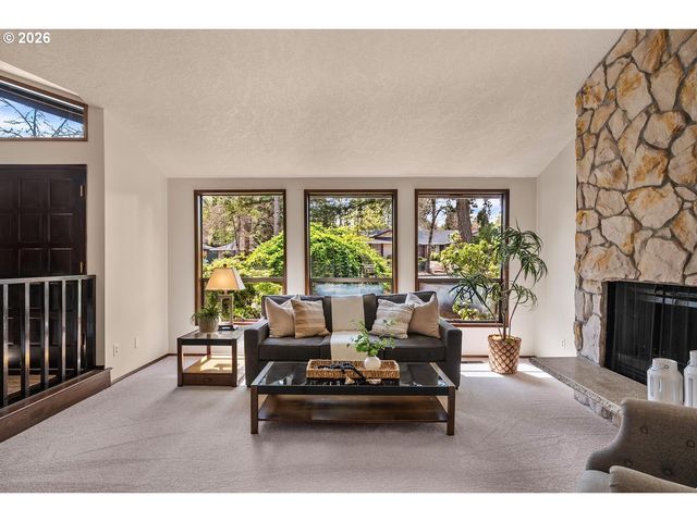 14605 Sw CARLSBAD Dr, Beaverton, OR 97007