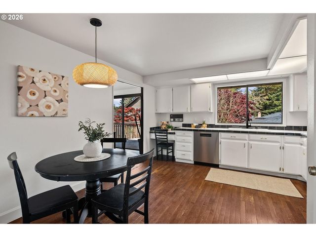 14605 Sw CARLSBAD Dr, Beaverton, OR 97007