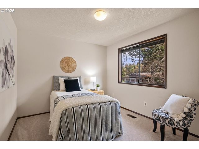 14605 Sw CARLSBAD Dr, Beaverton, OR 97007