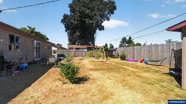 644 45th Pl SE, Salem, OR 97317