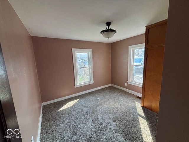 2029 Lincoln Avenue, New Castle, IN 47362