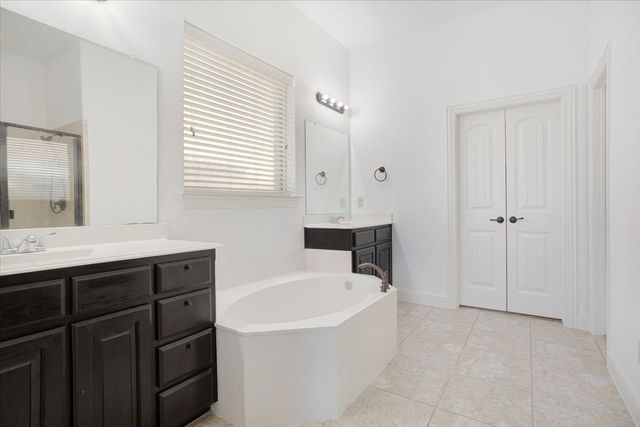 10429 Old Eagle River Lane, Mckinney, TX 75072
