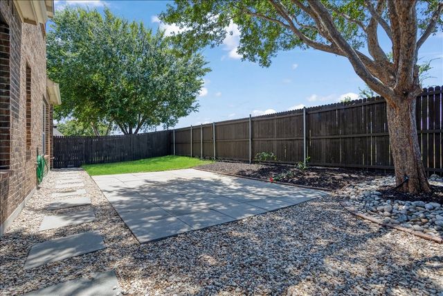 10429 Old Eagle River Lane, Mckinney, TX 75072