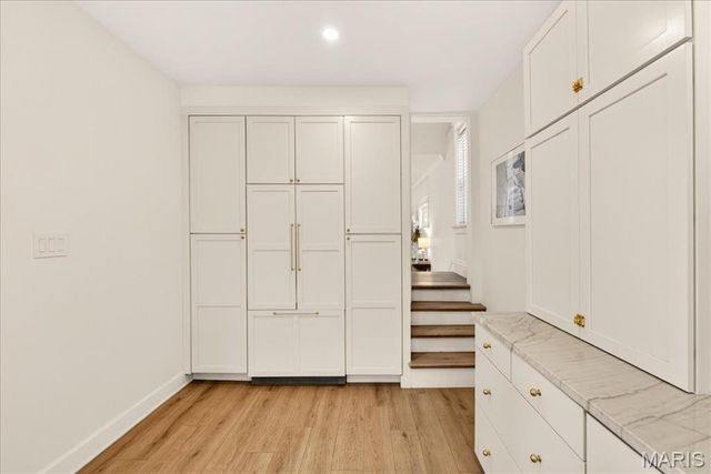 7607 Teasdale Avenue, University City, MO 63130