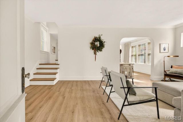 7607 Teasdale Avenue, University City, MO 63130