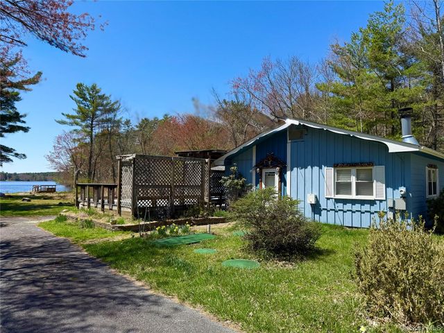 236 Lakeview Drive Road, Highland Lake, NY 12743