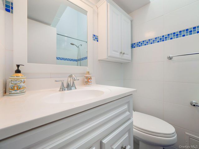 236 Lakeview Drive Road, Highland Lake, NY 12743