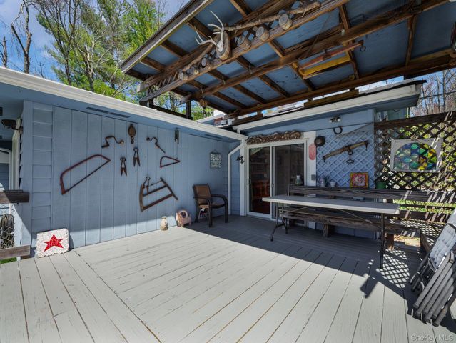 236 Lakeview Drive Road, Highland Lake, NY 12743