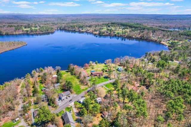 236 Lakeview Drive Road, Highland Lake, NY 12743