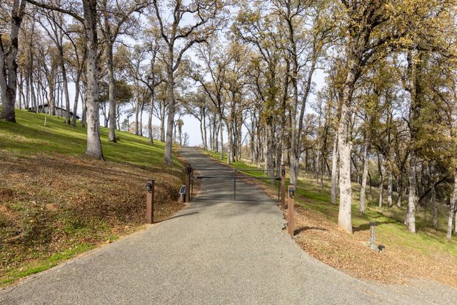 9130 Riverwood Dr, Placerville, CA 95667