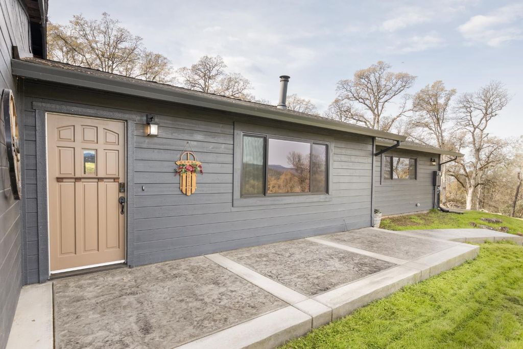 9130 Riverwood Dr, Placerville, CA 95667