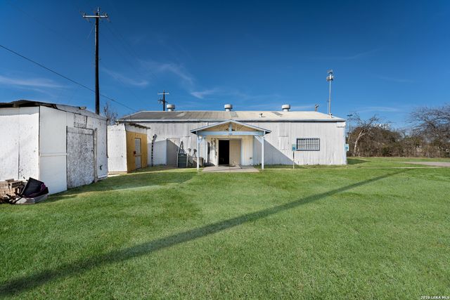 121 Demya, San Antonio, TX 78227