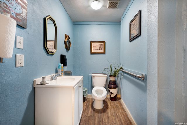 121 Demya, San Antonio, TX 78227