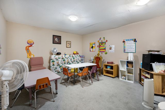 121 Demya, San Antonio, TX 78227