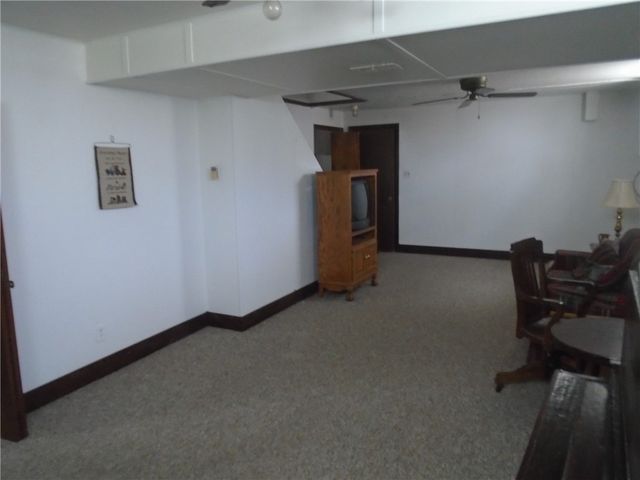 1121 Spruce St, Harmony Twp, PA 15003