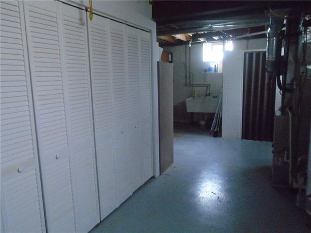 1121 Spruce St, Harmony Twp, PA 15003