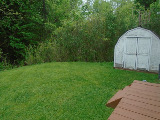 1121 Spruce St, Harmony Twp, PA 15003