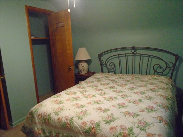 1121 Spruce St, Harmony Twp, PA 15003
