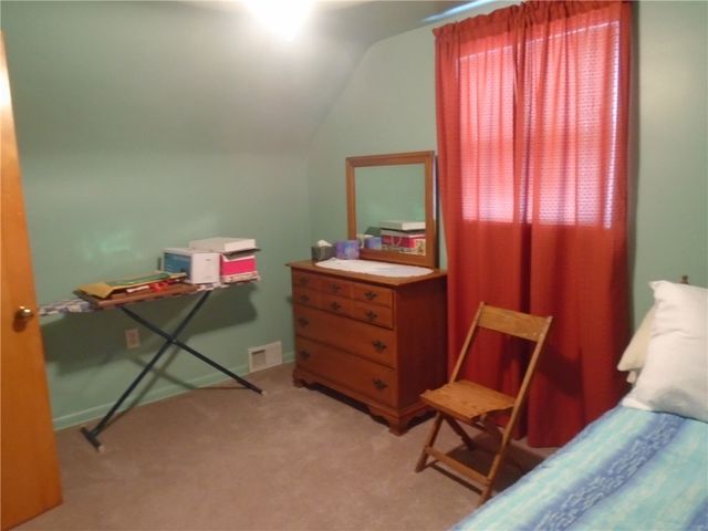 1121 Spruce St, Harmony Twp, PA 15003