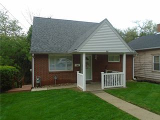1121 Spruce St, Harmony Twp, PA 15003