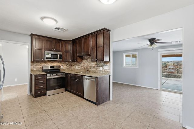 2125 E SWEETWATER Avenue, Phoenix, AZ 85022