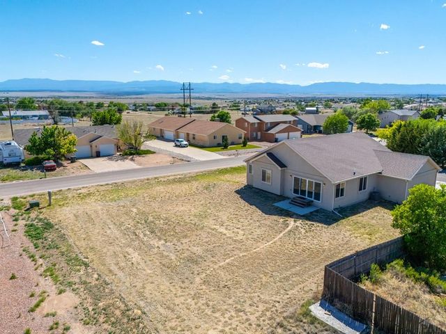 395 W Coral Dr, Pueblo West, CO 81007