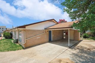 2637 W Randol Mill Road A, Arlington, TX 76012