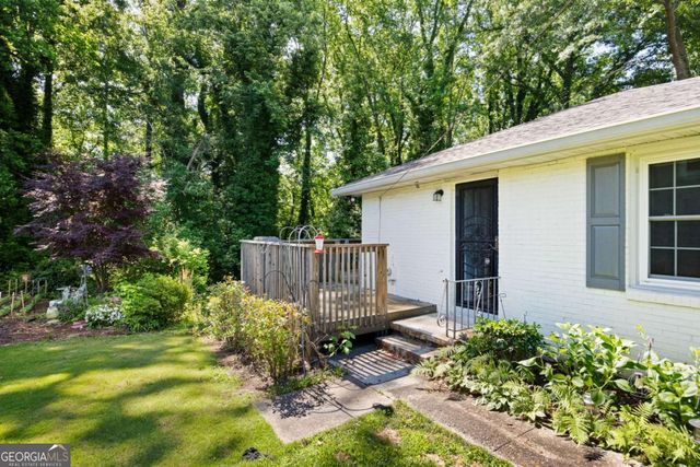 3366 Woodview Drive SE, Smyrna, GA 30082