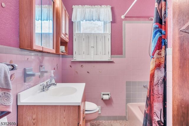 1106 Charter St, Piscataway Twp., NJ 08854