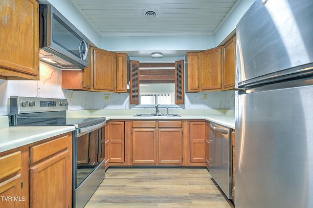 2420 Volunteer Parkway Apt 1a, Bristol, TN 37620