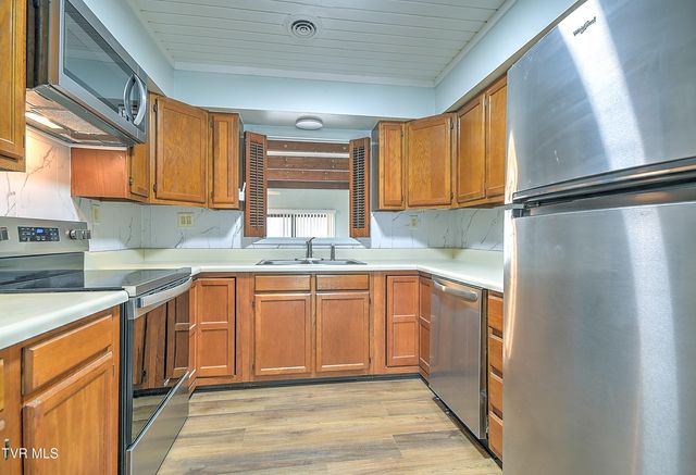 2420 Volunteer Parkway Apt 1a, Bristol, TN 37620